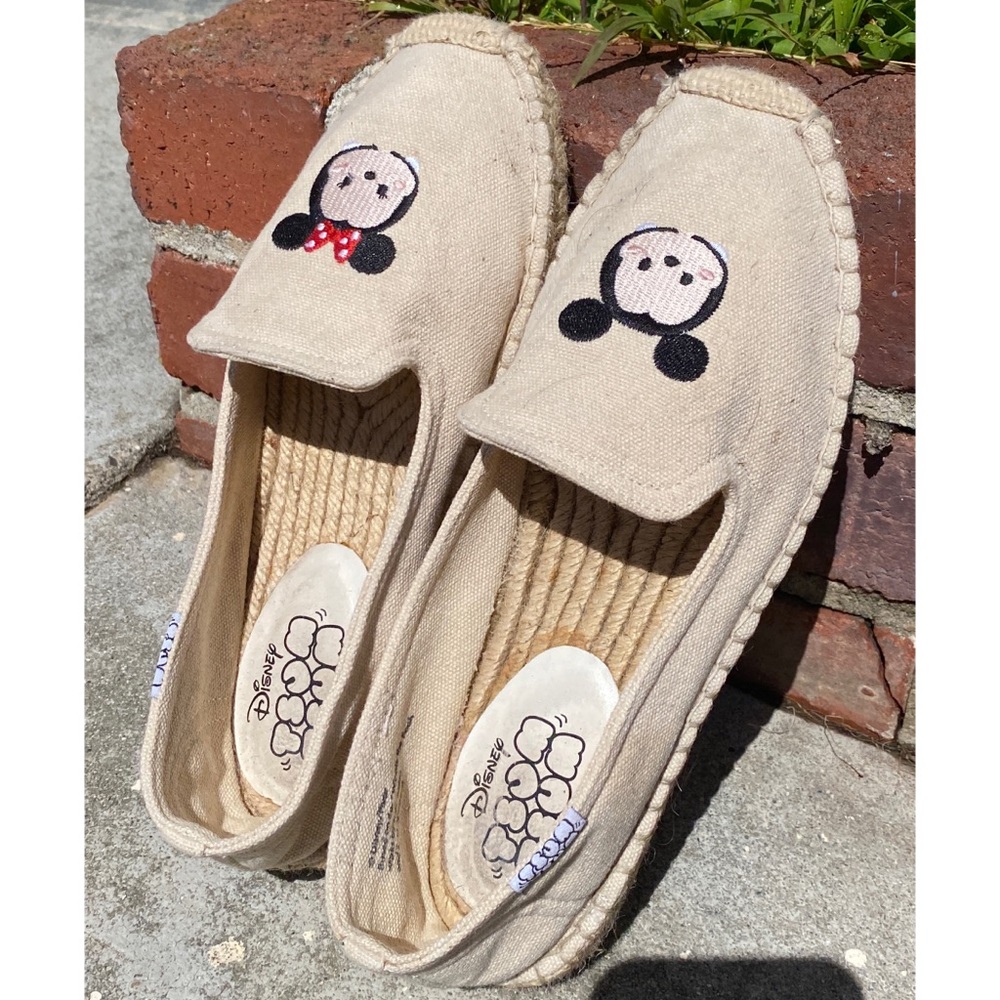 Grace Gift Disney Tsum Tsum espadrille flats